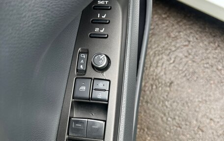 Toyota Camry, 2021 год, 4 100 000 рублей, 27 фотография