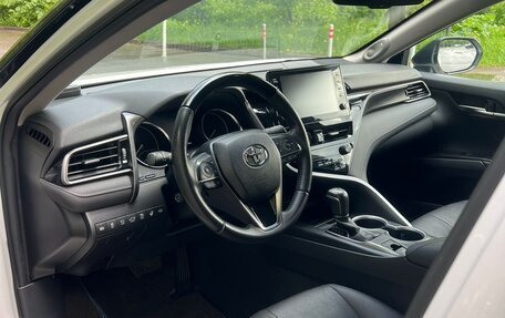 Toyota Camry, 2021 год, 4 100 000 рублей, 32 фотография