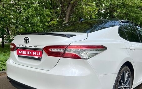 Toyota Camry, 2021 год, 4 100 000 рублей, 5 фотография