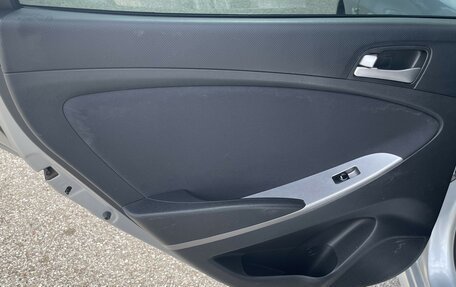 Hyundai Solaris II рестайлинг, 2014 год, 860 000 рублей, 19 фотография