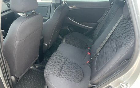 Hyundai Solaris II рестайлинг, 2014 год, 860 000 рублей, 20 фотография