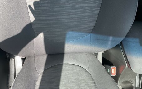 Hyundai Solaris II рестайлинг, 2014 год, 860 000 рублей, 27 фотография