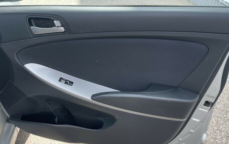 Hyundai Solaris II рестайлинг, 2014 год, 860 000 рублей, 25 фотография