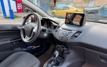 Ford Fiesta, 2016 год, 870 000 рублей, 9 фотография