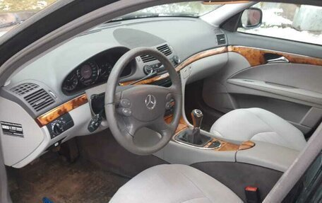 Mercedes-Benz E-Класс, 2009 год, 1 100 000 рублей, 5 фотография