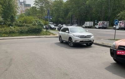 Toyota Highlander III, 2010 год, 2 300 000 рублей, 1 фотография