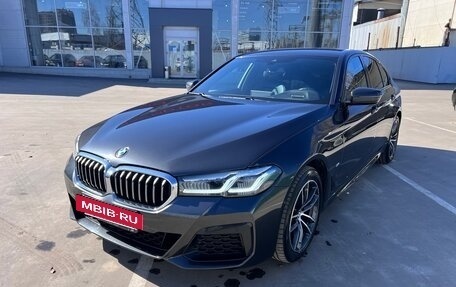 BMW 5 серия, 2021 год, 5 500 000 рублей, 5 фотография
