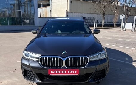 BMW 5 серия, 2021 год, 5 500 000 рублей, 2 фотография
