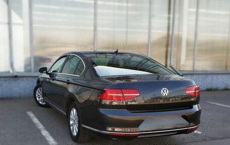 Volkswagen Passat B8 рестайлинг, 2017 год, 1 550 000 рублей, 2 фотография