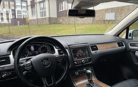 Volkswagen Touareg III, 2015 год, 2 950 000 рублей, 17 фотография