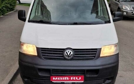 Volkswagen Transporter T5 рестайлинг, 2008 год, 800 000 рублей, 2 фотография