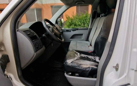 Volkswagen Transporter T5 рестайлинг, 2008 год, 800 000 рублей, 25 фотография