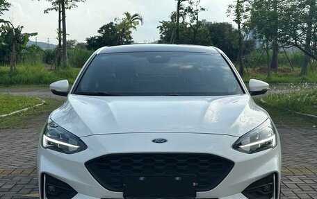 Ford Focus IV, 2020 год, 1 560 000 рублей, 2 фотография