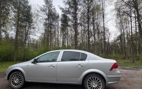 Opel Astra H, 2011 год, 620 000 рублей, 3 фотография