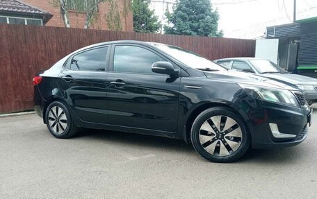 KIA Rio III рестайлинг, 2012 год, 830 000 рублей, 2 фотография