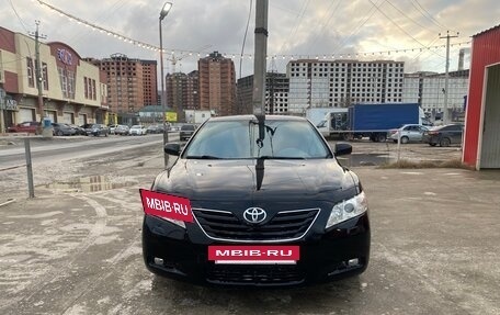 Toyota Camry, 2008 год, 950 000 рублей, 2 фотография