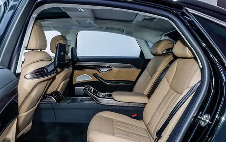Audi A8, 2021 год, 8 676 000 рублей, 13 фотография