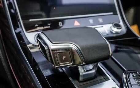 Audi A8, 2021 год, 8 676 000 рублей, 31 фотография