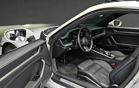 Porsche 911, 2021 год, 9 999 999 рублей, 7 фотография