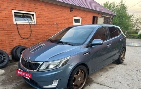 KIA Rio III рестайлинг, 2014 год, 800 000 рублей, 2 фотография