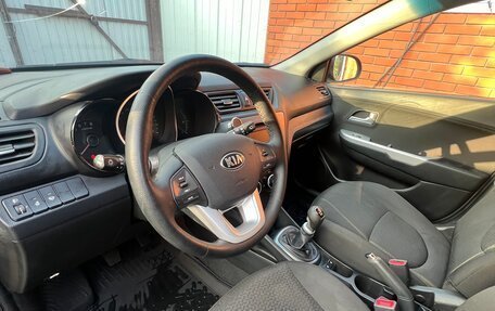 KIA Rio III рестайлинг, 2014 год, 800 000 рублей, 20 фотография