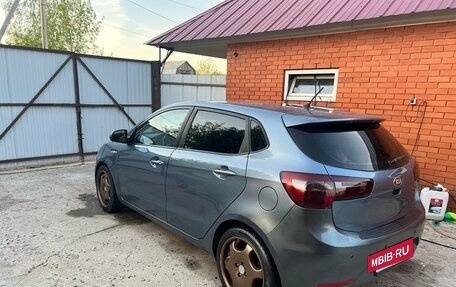 KIA Rio III рестайлинг, 2014 год, 800 000 рублей, 4 фотография