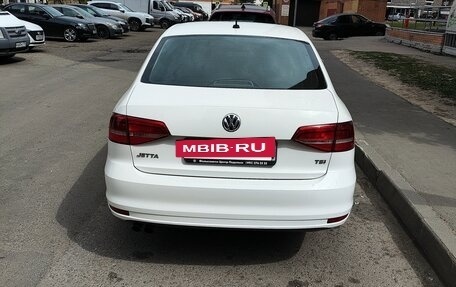 Volkswagen Jetta VI, 2015 год, 1 200 000 рублей, 4 фотография