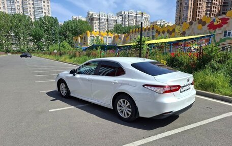 Toyota Camry, 2021 год, 2 550 000 рублей, 10 фотография
