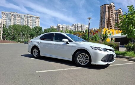 Toyota Camry, 2021 год, 2 550 000 рублей, 20 фотография
