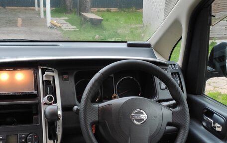 Nissan Serena III, 2010 год, 950 000 рублей, 8 фотография