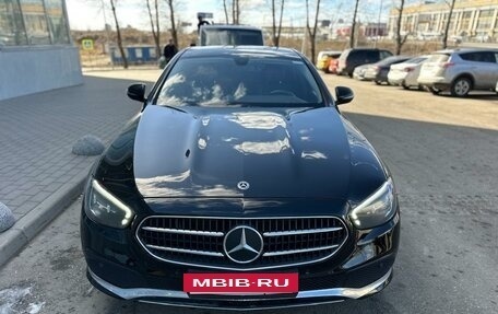 Mercedes-Benz E-Класс, 2021 год, 2 785 000 рублей, 2 фотография