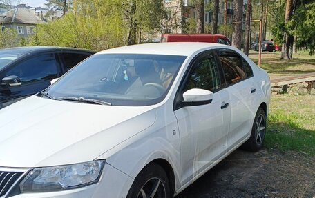 Skoda Rapid I, 2017 год, 700 000 рублей, 3 фотография