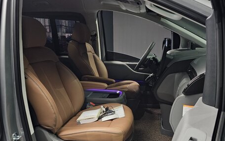 Hyundai Staria, 2024 год, 4 775 000 рублей, 8 фотография