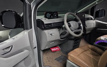 Hyundai Staria, 2024 год, 4 775 000 рублей, 5 фотография