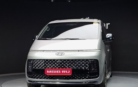 Hyundai Staria, 2024 год, 4 775 000 рублей, 3 фотография