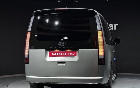 Hyundai Staria, 2024 год, 4 775 000 рублей, 4 фотография