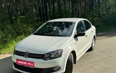 Volkswagen Polo VI (EU Market), 2011 год, 750 000 рублей, 1 фотография