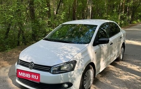 Volkswagen Polo VI (EU Market), 2011 год, 750 000 рублей, 4 фотография