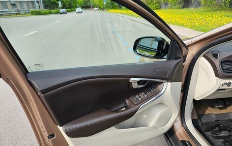 Volvo V40 Cross Country I, 2013 год, 1 490 000 рублей, 11 фотография