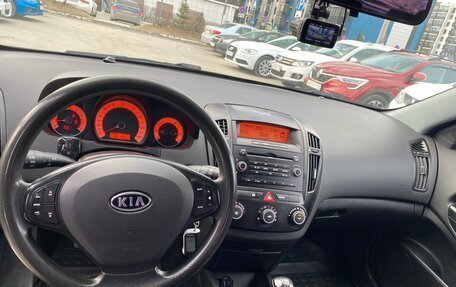 KIA cee'd I рестайлинг, 2008 год, 500 000 рублей, 13 фотография