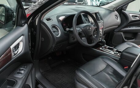 Nissan Pathfinder, 2016 год, 1 699 000 рублей, 6 фотография