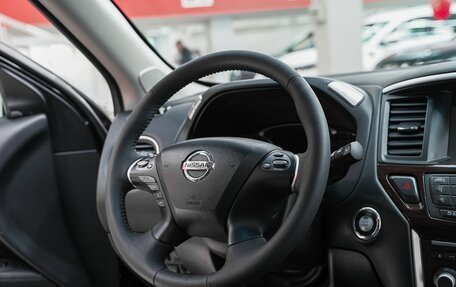 Nissan Pathfinder, 2016 год, 1 699 000 рублей, 14 фотография