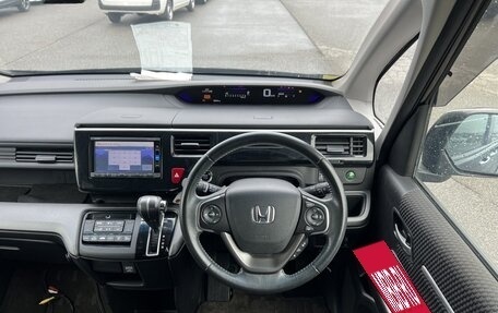 Honda Stepwgn IV, 2016 год, 1 230 000 рублей, 7 фотография