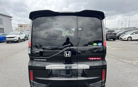 Honda Stepwgn IV, 2016 год, 1 230 000 рублей, 18 фотография