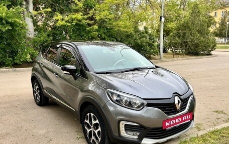 Renault Kaptur I рестайлинг, 2017 год, 1 610 000 рублей, 6 фотография