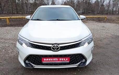 Toyota Camry, 2017 год, 1 999 990 рублей, 1 фотография