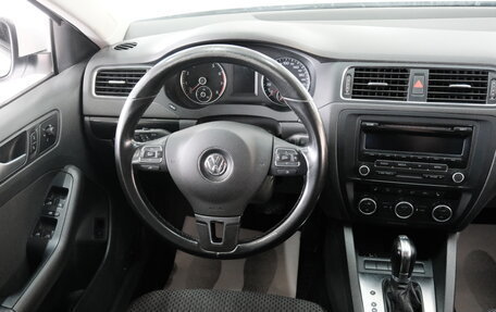 Volkswagen Jetta VI, 2013 год, 1 119 000 рублей, 12 фотография