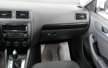 Volkswagen Jetta VI, 2013 год, 1 119 000 рублей, 20 фотография