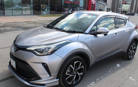 Toyota C-HR I рестайлинг, 2020 год, 2 880 000 рублей, 2 фотография