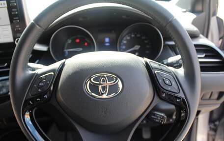 Toyota C-HR I рестайлинг, 2020 год, 2 880 000 рублей, 22 фотография